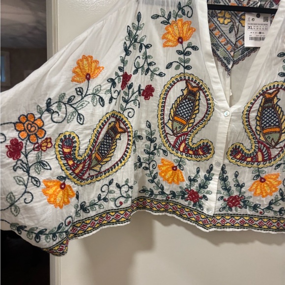 Zara Embroidered top Size XL NWT - Picture 2 of 5